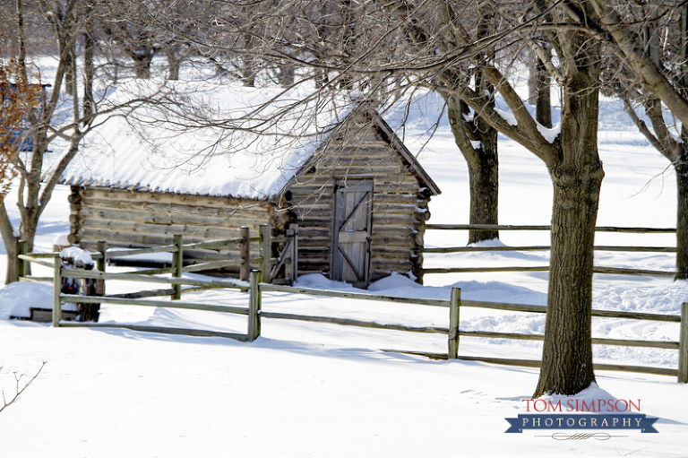 log house in nauvoo where you get on the sleigh
