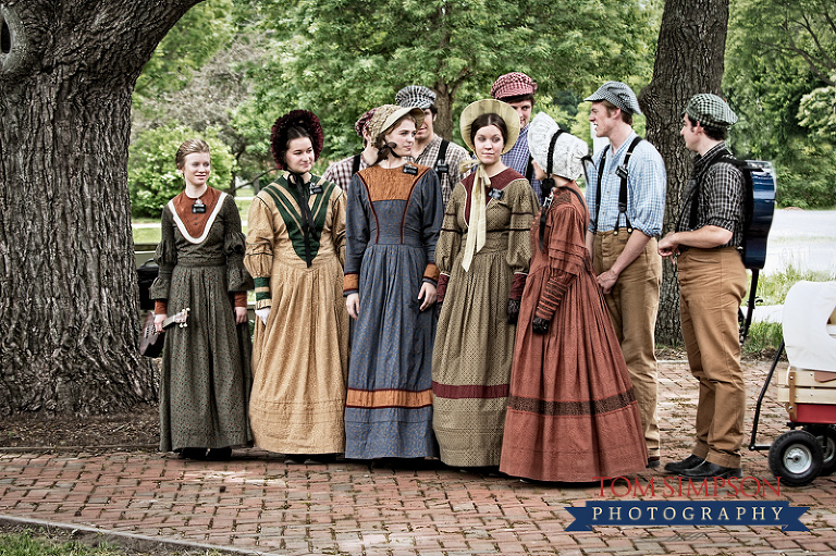 ypm's sing at youth of zion vignette in nauvoo photo by tom simpson photography