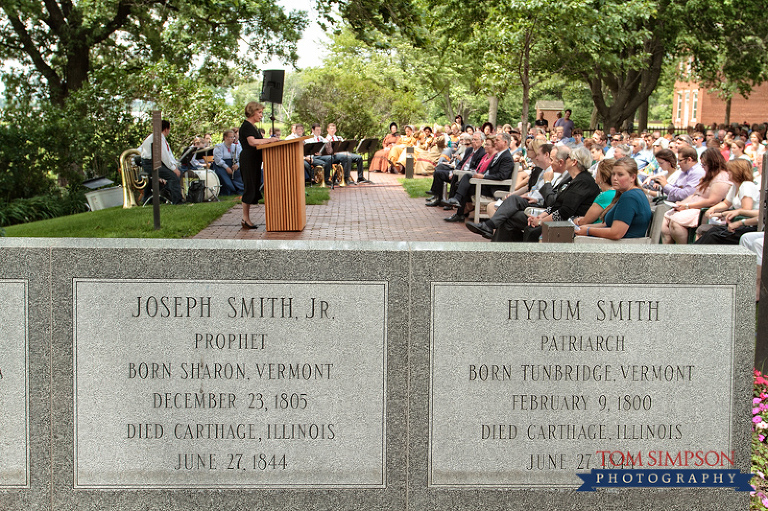 joseph and hyrum smith grave site historic nauvoo