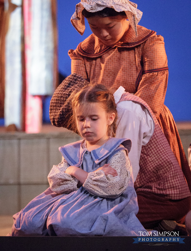 cute kids in british pageant in nauvoo