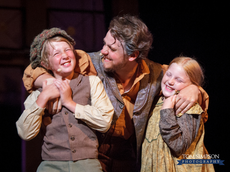 cute kids in british pageant in nauvoo