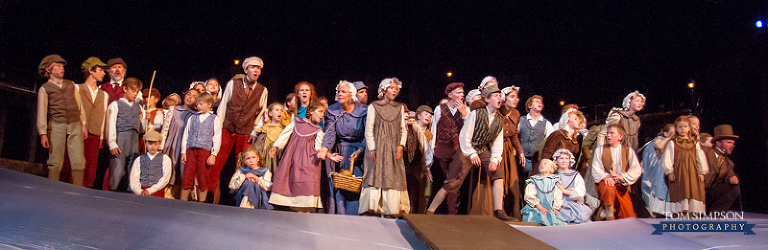 cute kids in british pageant in nauvoo