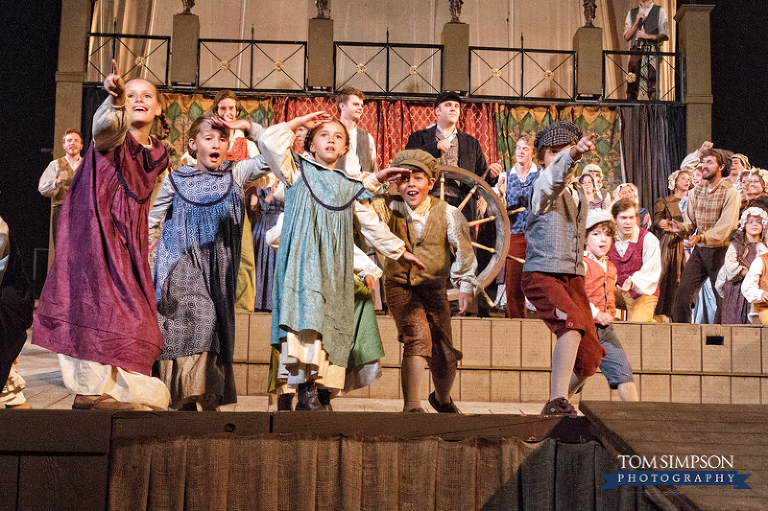 cute kids in british pageant in nauvoo