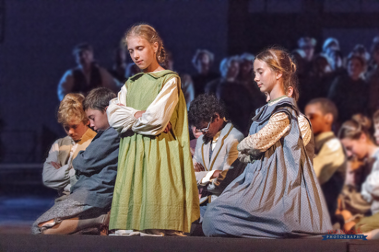 cute kids in british pageant in nauvoo