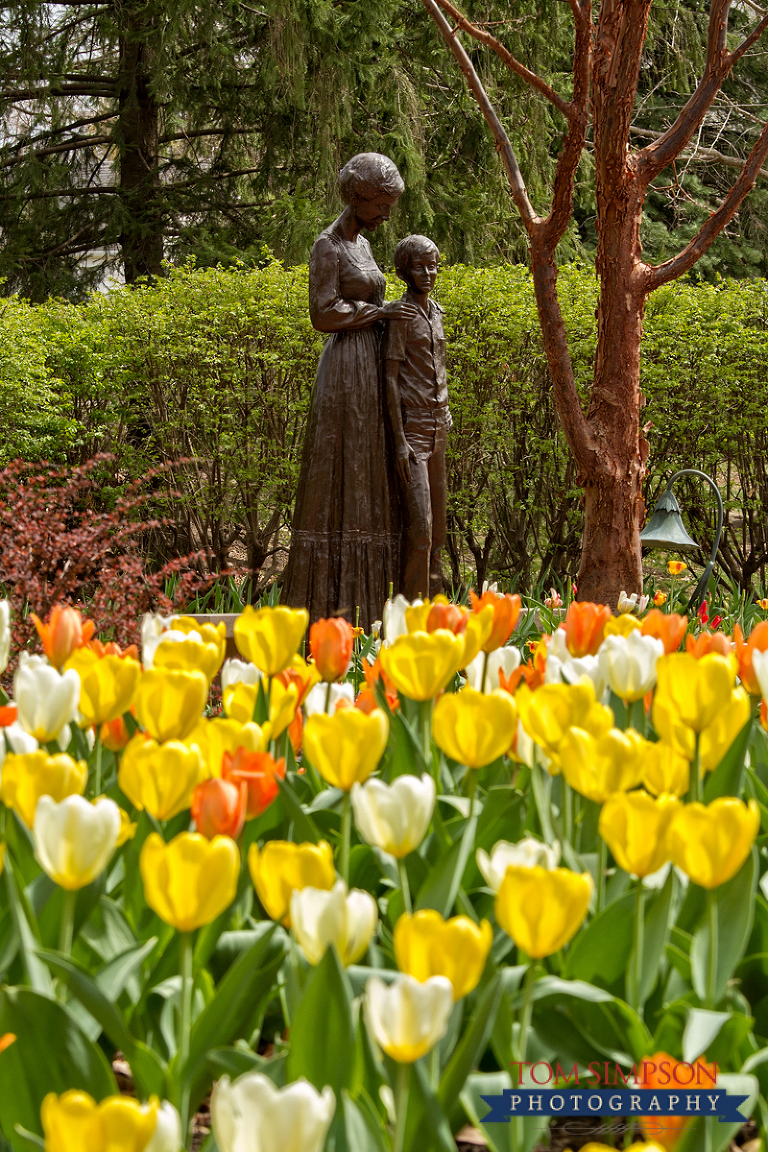 springtime in nauvoo womens garden